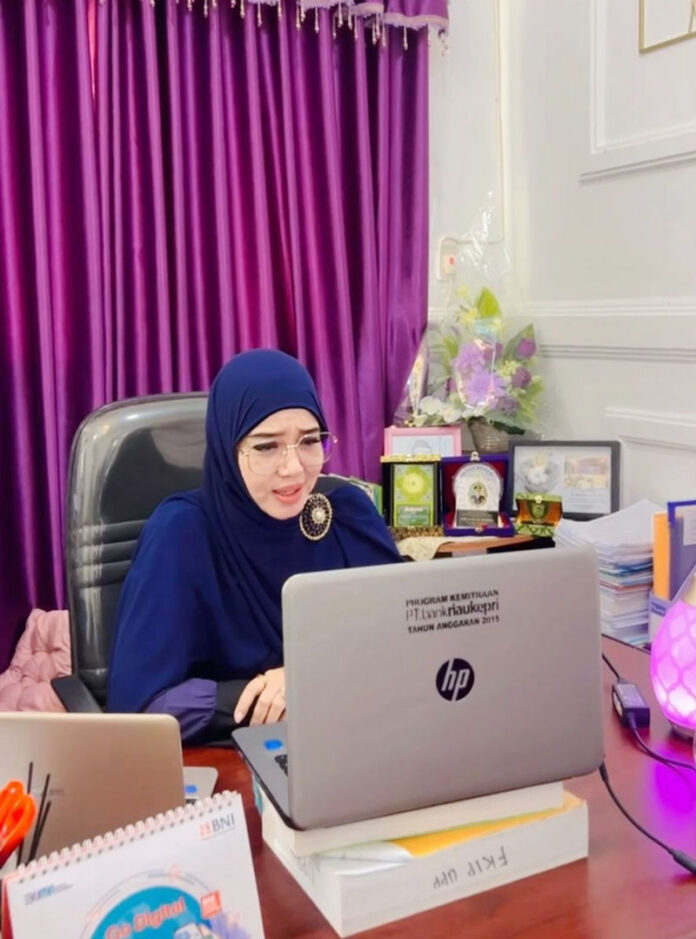 Dr Pipit Rahayu : Beberapa Keuntungan Kuliah di Fakultas Keguruan dan Ilmu Pendidikan